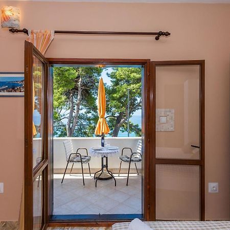 Apartments Verica - 15 M From Beach Krilo Dış mekan fotoğraf