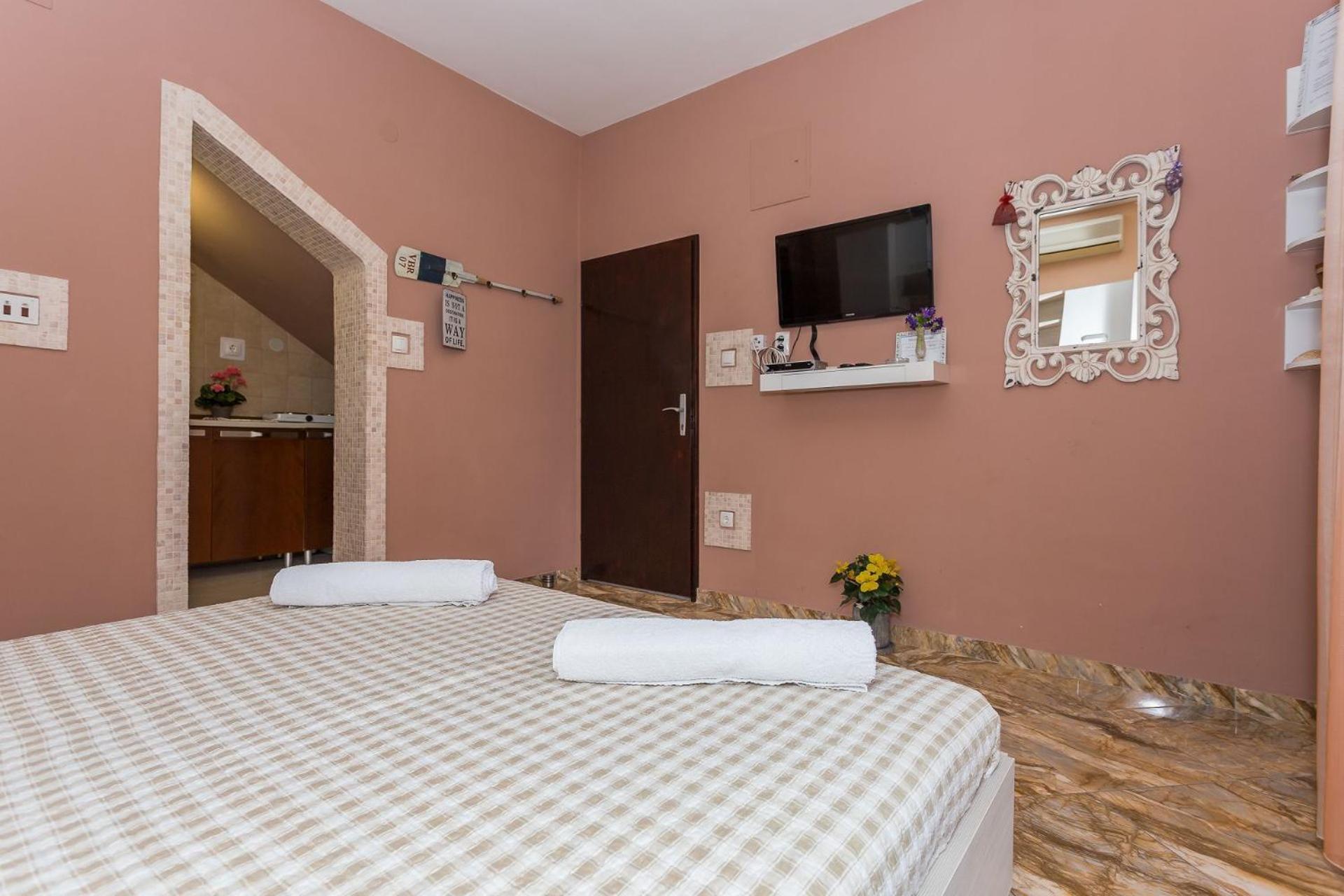 Apartments Verica - 15 M From Beach Krilo Dış mekan fotoğraf